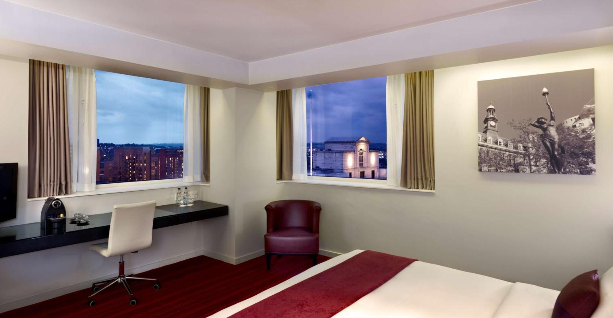 Executive Kamer met Kingsize Bed en Slaapbank (3 Volwassenen)