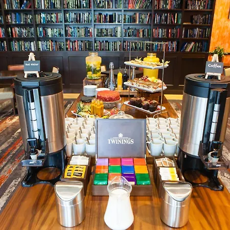 Clayton Hotel, Leeds-3